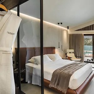 Canale & Hotel Argostoli (Kefalonia)